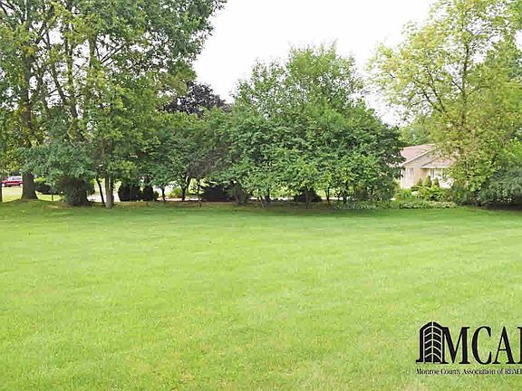 5th image of 3267 Deer Creek Dr