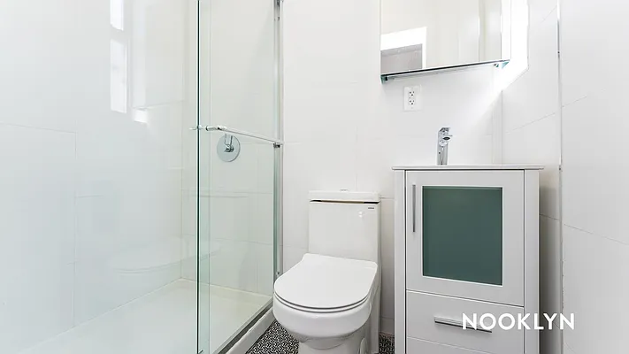 Rented by Nooklyn NYC LLC | media 18