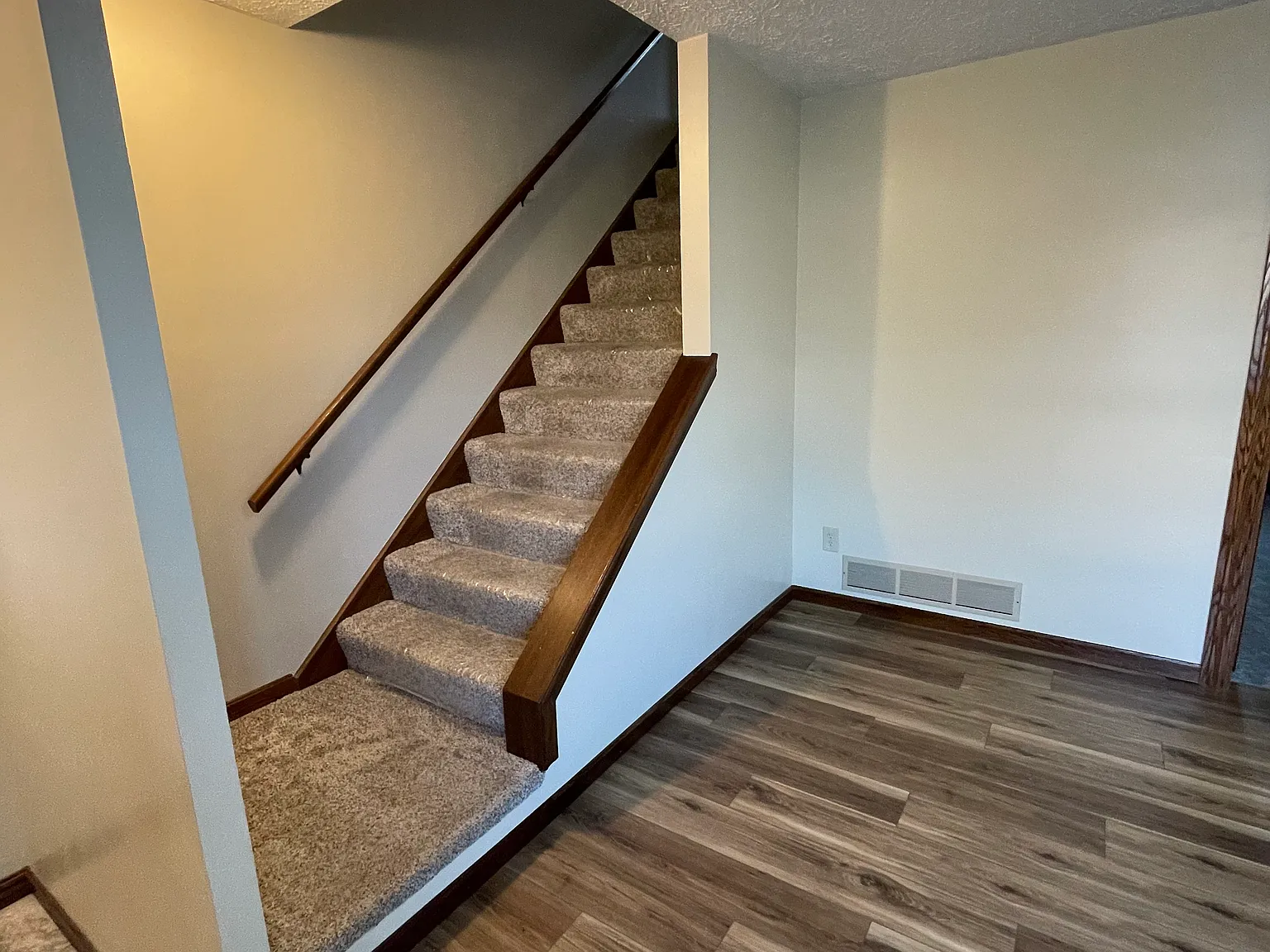 1157 Louisa Marie Ave NW — Photo 3