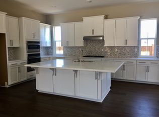 8492 Ponta Delgada Dr, Elk Grove, CA 95757