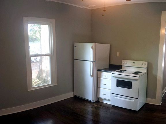5th image of 105 Avenue A