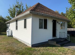 238 Main Rd S, Hampden, ME 04444