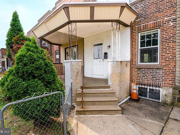 3rd image of 2544 S 68th St