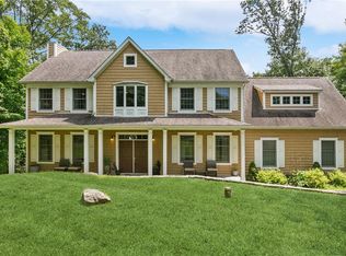 18 Cat Rocks Dr, Bedford, NY 10506