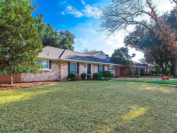 2nd image of 327 Canyon Valley Dr