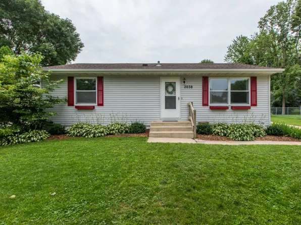 2038 44th St NW, Rochester, MN 55901