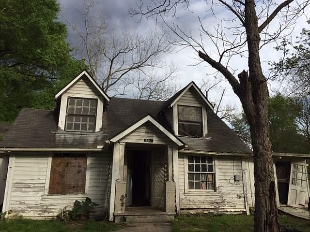 1st image of 8441 Lanewood Dr
