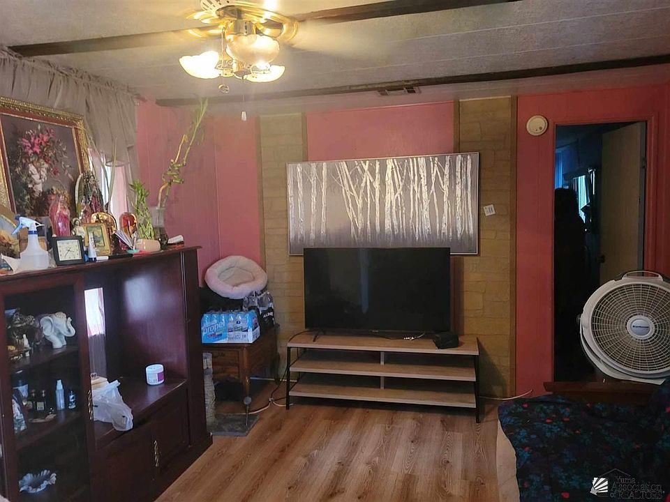 2nd image of 3809 W 3rd Pl