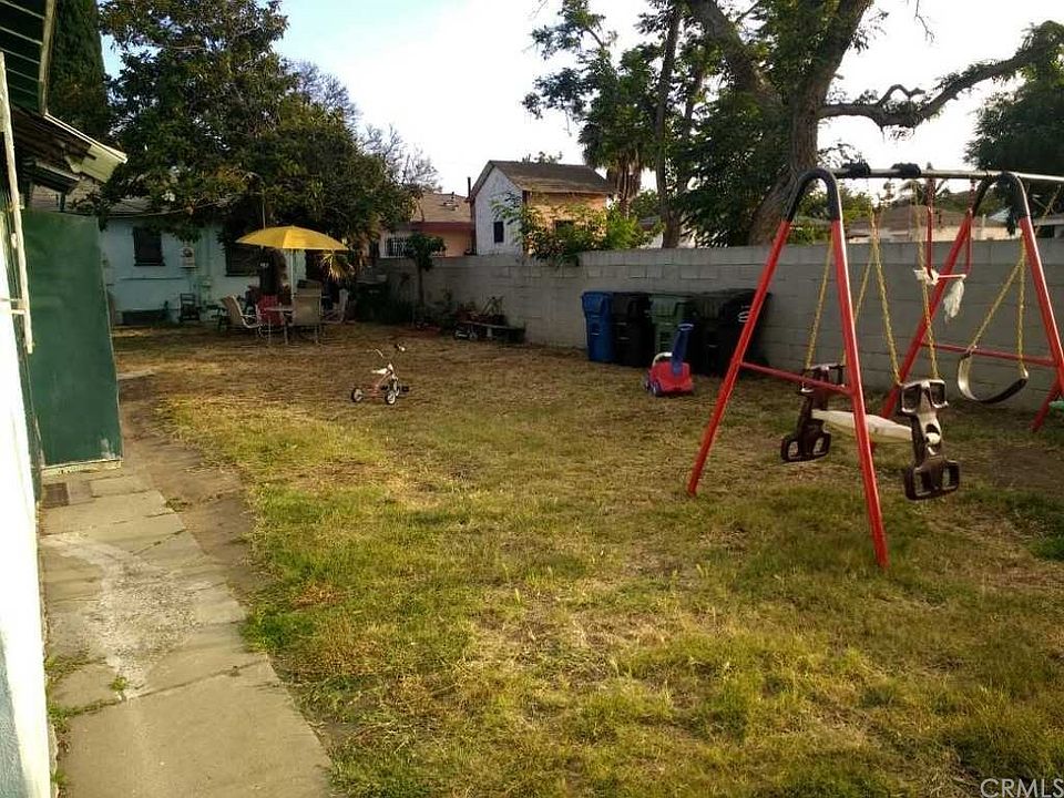 1st image of 3521 W 115th St