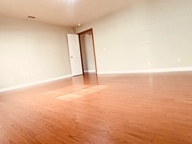 419 N Nicholson Ave — Photo 4