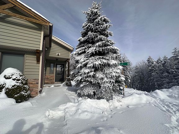 2nd image of 41 Shamrock Cir