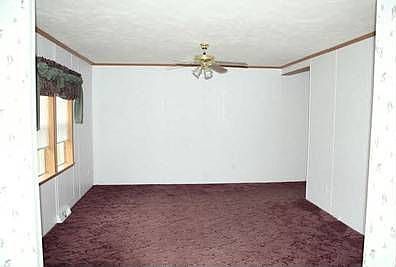 5th image of 76 Mayflower Ln