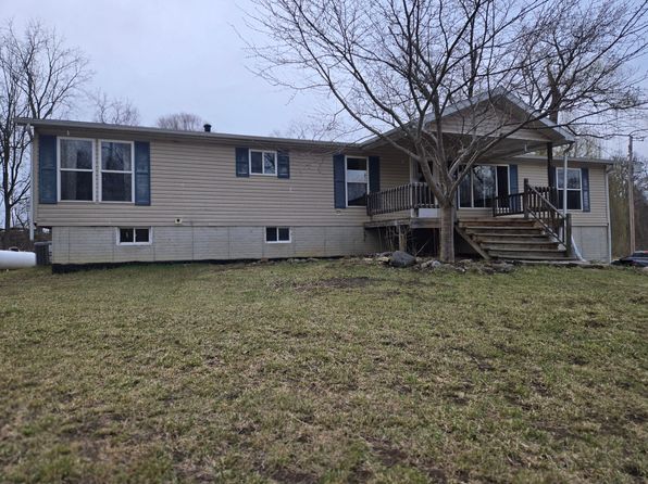 2592 Carson Hwy, Adrian, MI 49221