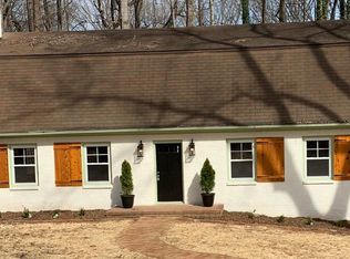 2543 Lake Forest Dr, Winston Salem, NC 27106