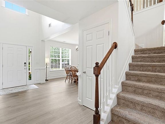 5th image of 111 Bevington Ln