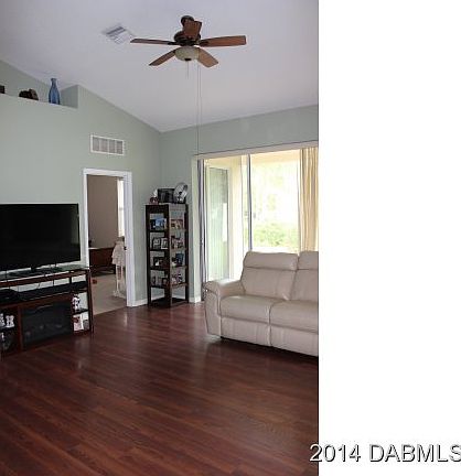 5th image of 20 White Oak Ln