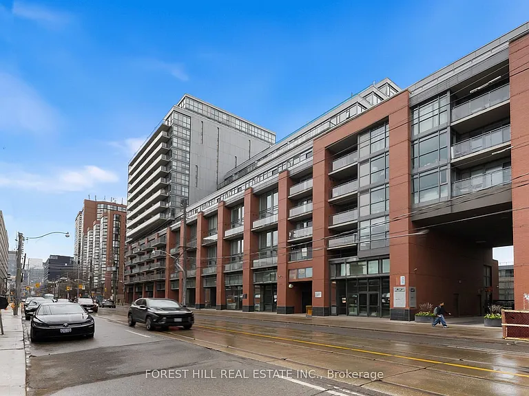 775 King St W #425 — Photo 22