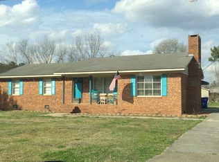 110 Jefferson St, Clinton, NC 28328