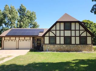 2658 Nicholson Rd, Chapman, KS 67431