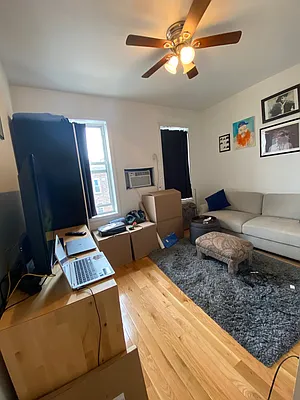 Rented by R New York | media 7