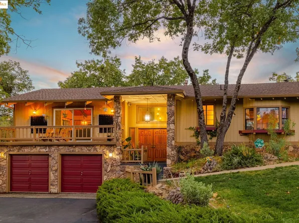 21950 Paseo De Los Portales Rd, Sonora, CA 95370