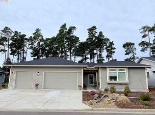 4061 Nandina Dr, Florence, OR 97439