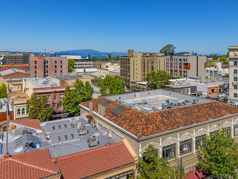Rise at Berkeley — Photo 127