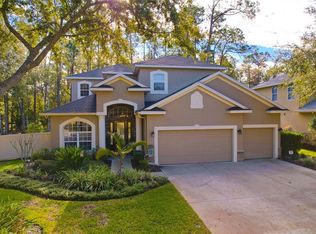 1748 Highland Oaks Blvd, Lutz, FL 33559