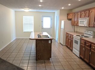 1918 Phillips Dr, Lebanon, MO 65536