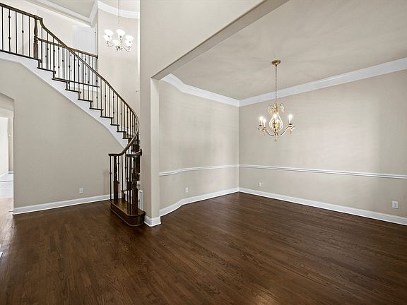 5th image of 2524 Hayloft Way