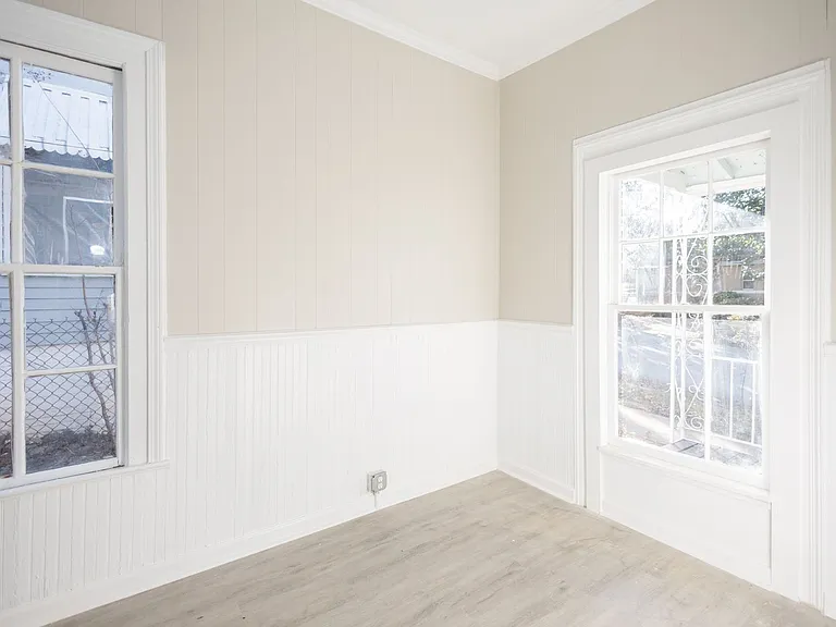 205 W Cherry St — Photo 26