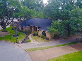 208 Briar Cir, Sealy, TX 77474
