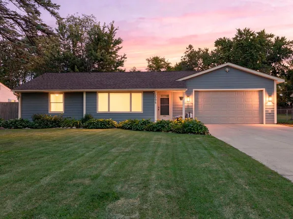 2095 Blomquist Ave, White Bear Lake, MN 55110