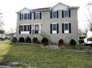 142 Lake Shore Dr, Lake Hiawatha, NJ 07034