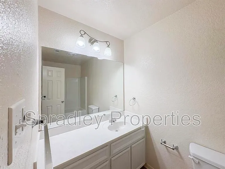 142 Lacey Lou Ln — Photo 7