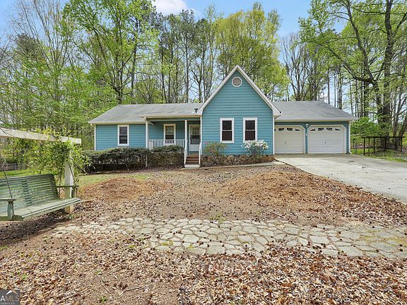 2nd image of 135 Spring Valley Way