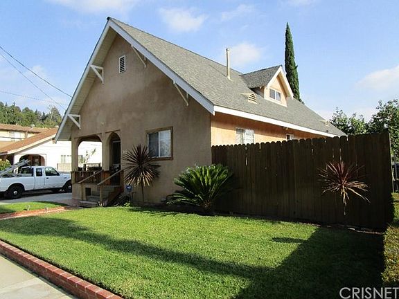 3rd image of 318 E Cypress St