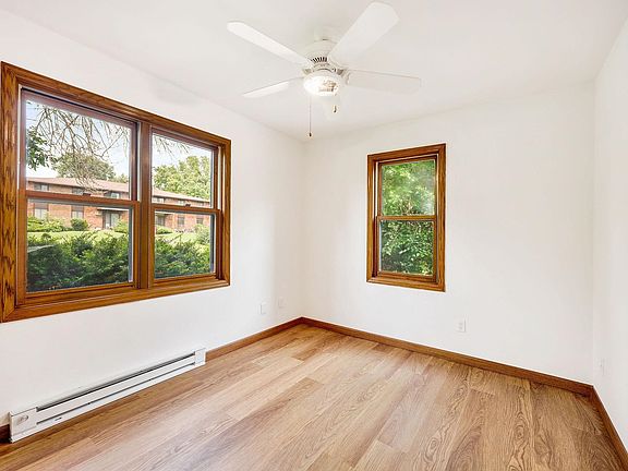 4th image of 4515 Thurston Ln Unit E