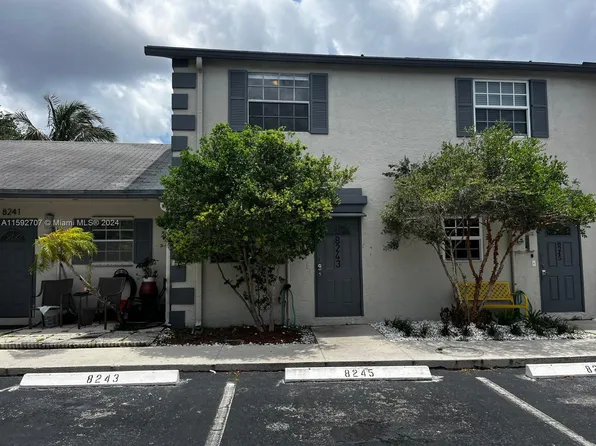 8243 Fairway Rd, Sunrise, FL 33351