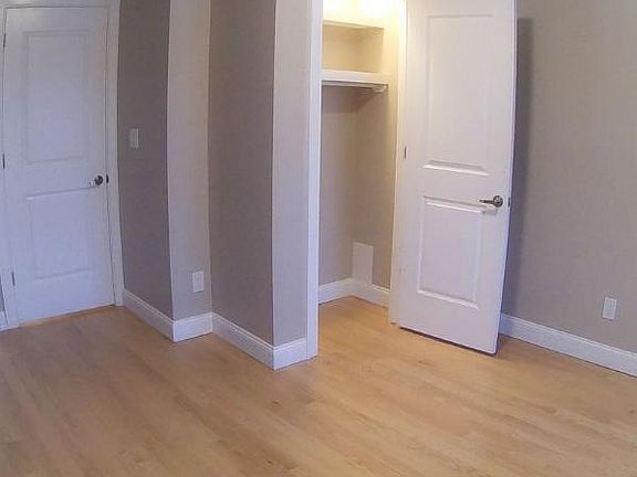 3rd image of 6016 54th Pl APT 1R