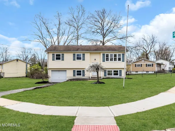 7 Spruce Terrace, Jackson, NJ 08527