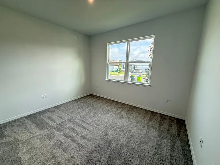 405 Eventide Ave — Photo 19