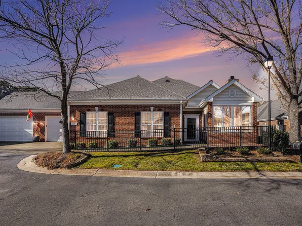 4703 Lewisham Ct, Raleigh, NC 27612