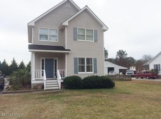 342 Country Club Ln, Newport, NC 28570