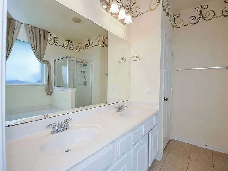 21503 Round Creek Ct — Photo 9
