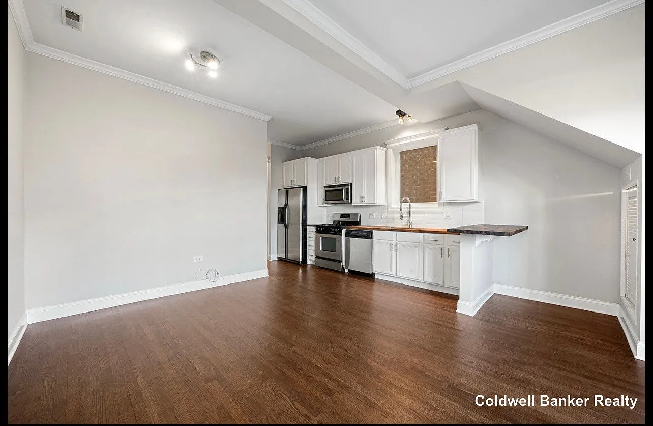 2 bed, 1.0 bath, 950 sqft, $2,500 — Photo 3