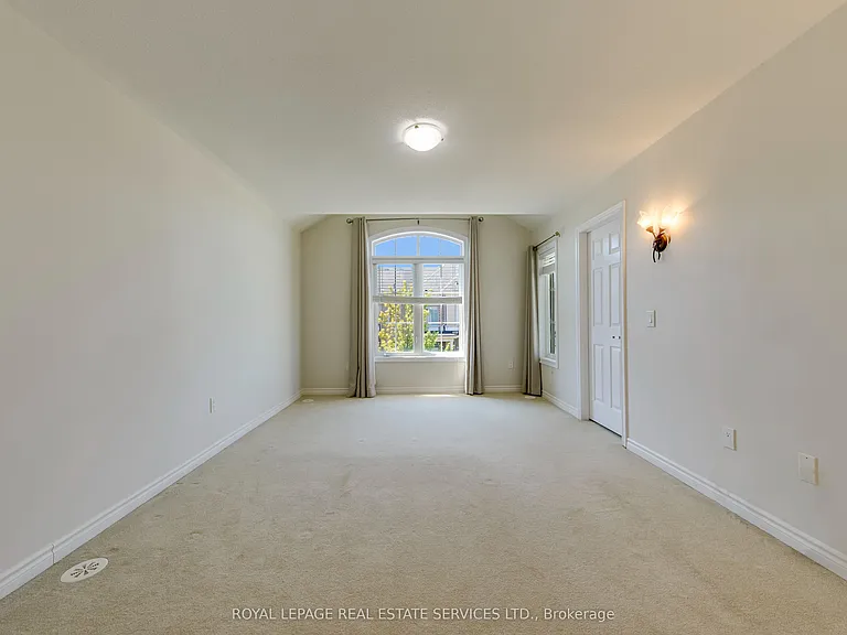 2435 Greenwich Dr #35 — Photo 27