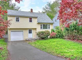 20 Grapevine Ave, Lexington, MA 02421