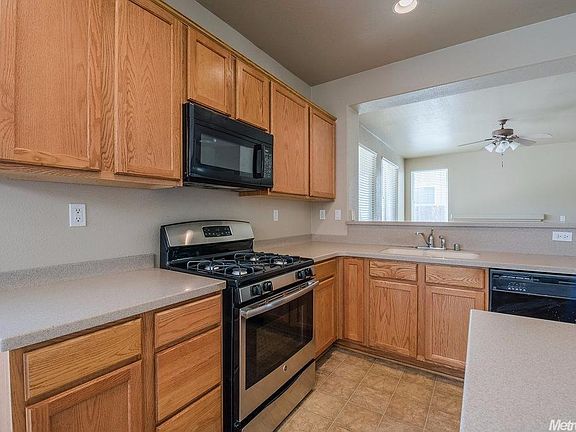 2nd image of 3022 Ogden Ln