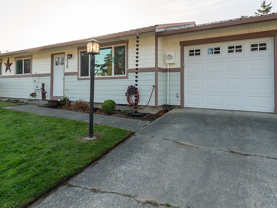 1st image of 1029 NW Anchor Drive
